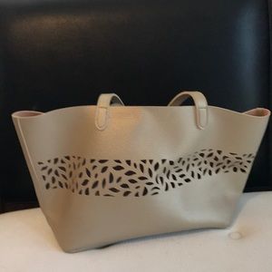 Beach tote